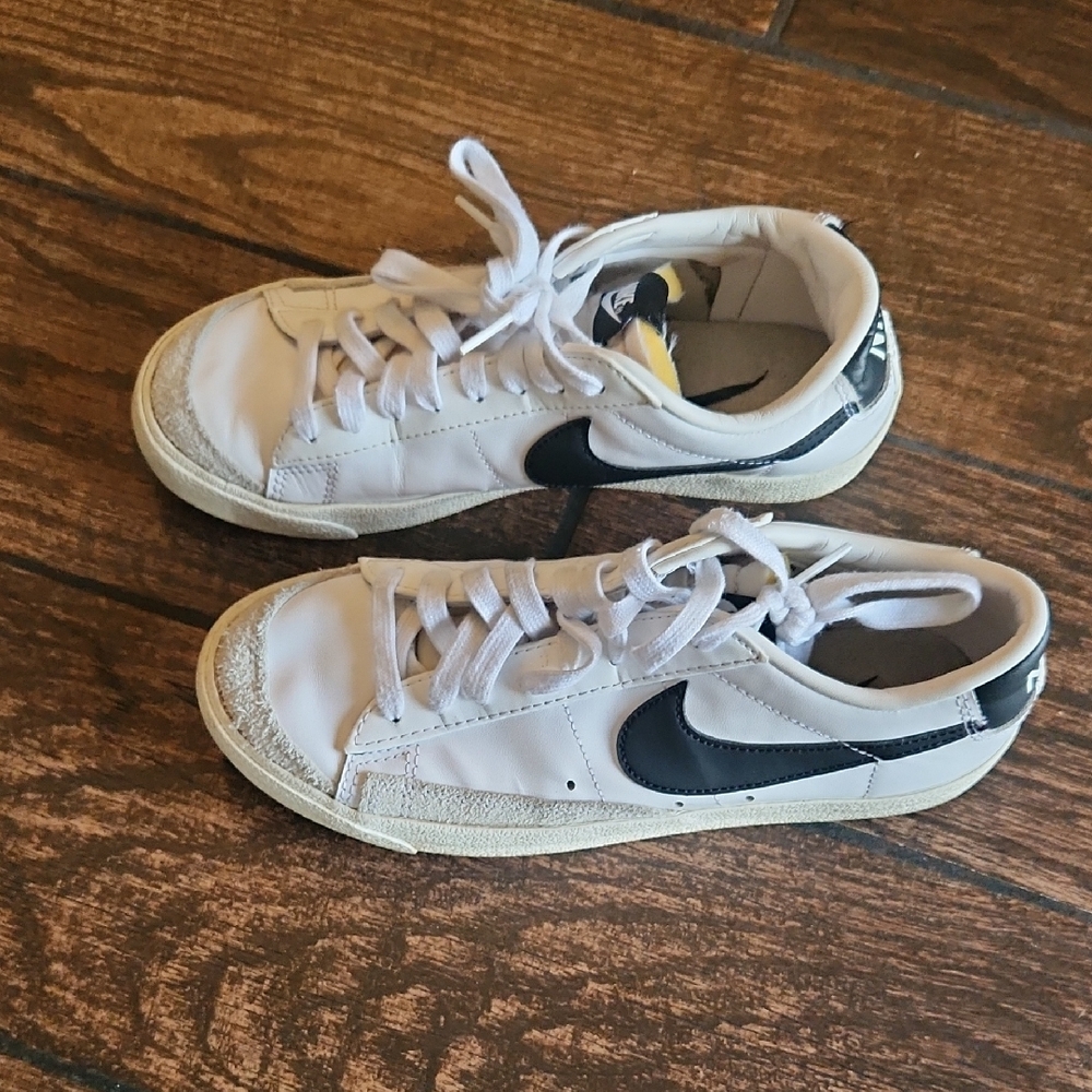 Women Nike Blazers